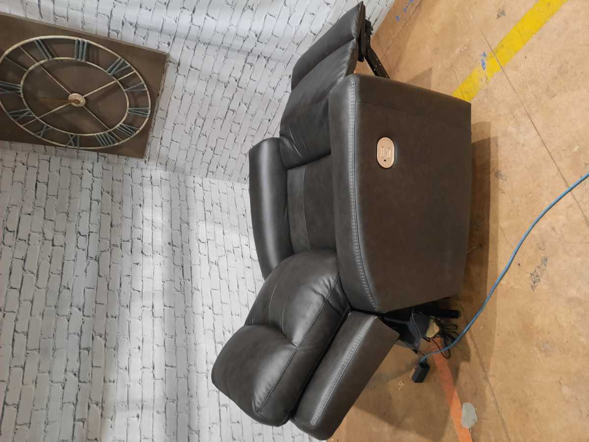 Mindanao Power Recliner with Adj Headrest - Gallery Image 8